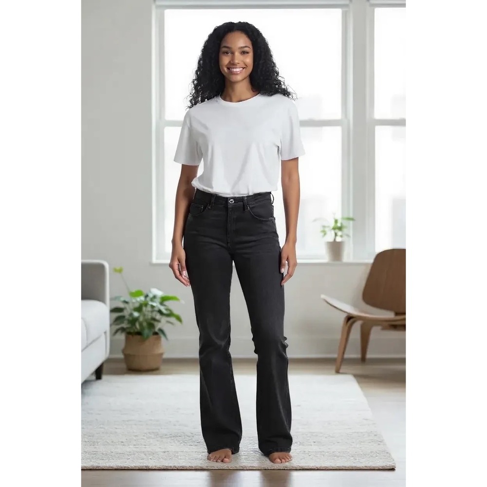 NEW Universal Thread Jeans Womens 2 Black High Rise Flare Comfort‎ Stretch